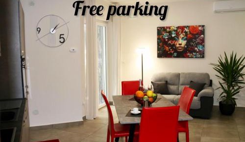 Three-Bedroom Apartment with Balcony