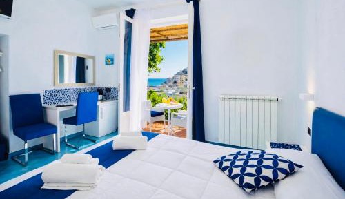 Standard Suite with Spa Bath and Terrace