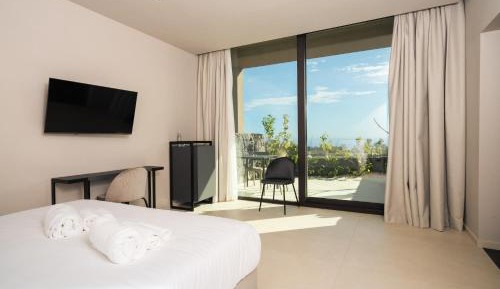 King Suite with Sea View