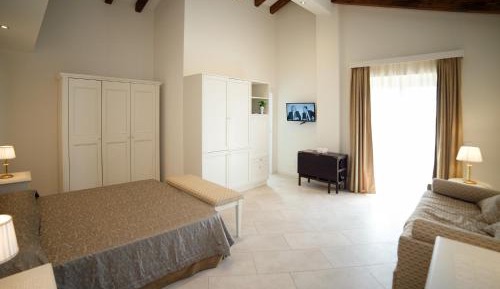 Junior Suite with Balcony