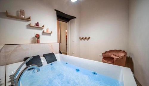 Double Room with Spa Bath