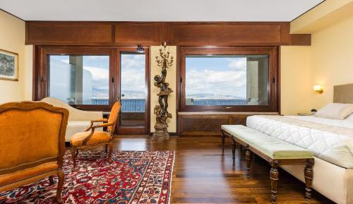 King Suite with Sea View