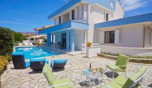 Villa with Private Pool