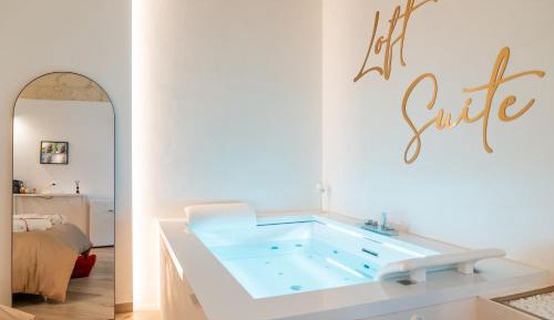 King Room with Spa Bath