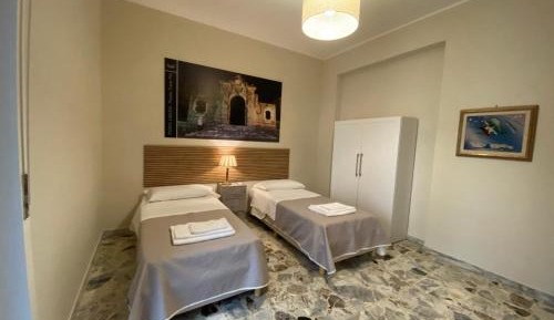 Twin Room with Shared Toilet