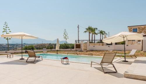 Villa with Pool