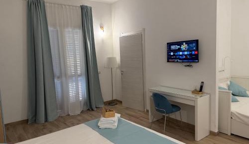 Deluxe Queen Room with Two Queen Beds