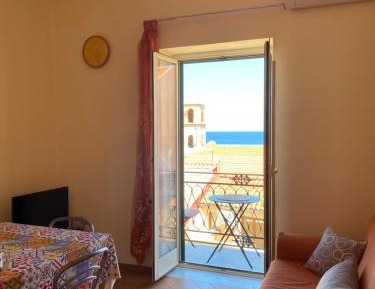One-Bedroom Apartment with Balcony and Sea View
