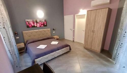Double Room with Private Bathroom and Balcony