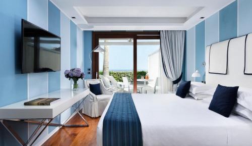 Deluxe Double or Twin Room with Sea View and Hot Tub