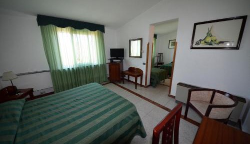 Economy Quadruple Room