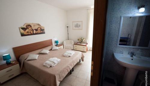 Double or Twin Room with Bathroom