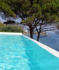 Villa - Beach Front