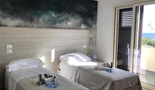 Double Room with Balcony and Sea View