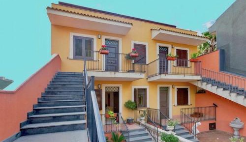 One-Bedroom Apartment with Terrace