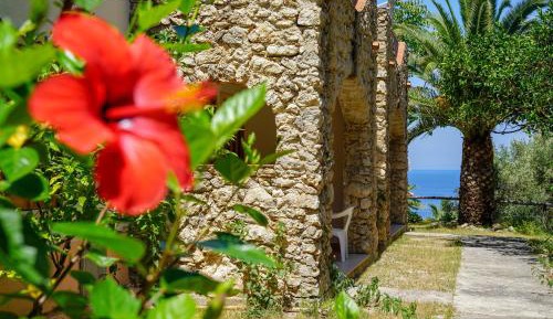 Two-Bedroom Apartment (5 Adults)