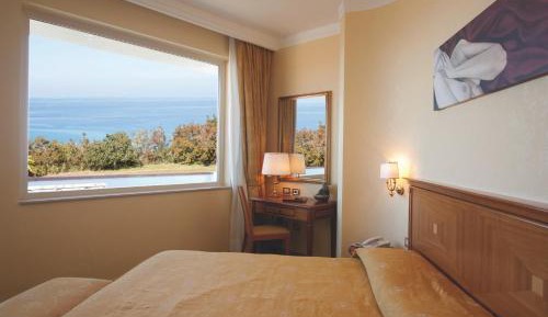 Suite with Sea View