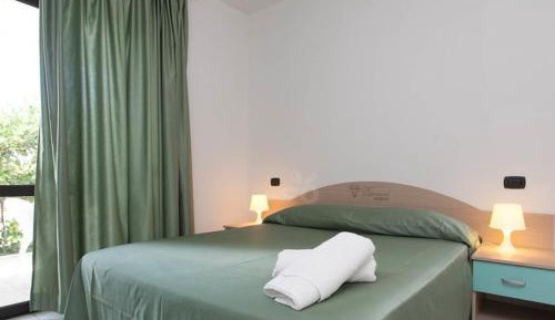 Two-Bedroom Apartment with Kitchenette