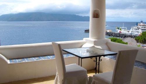 Superior Double Room with Terrace and Sea view 