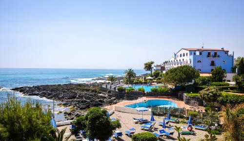 Double or Twin Room with Sea View