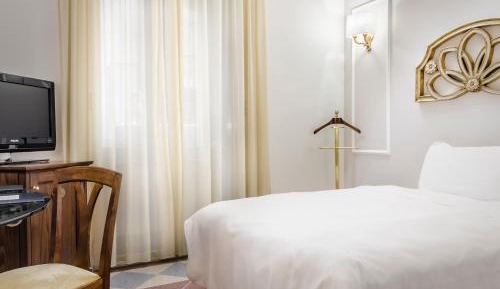 Standard Single Room