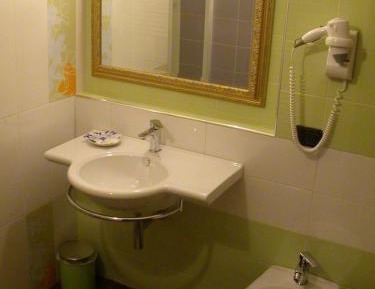 Double or Twin Room with Mountain View