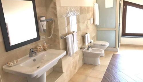 Luxury Two-Bedroom Apartment