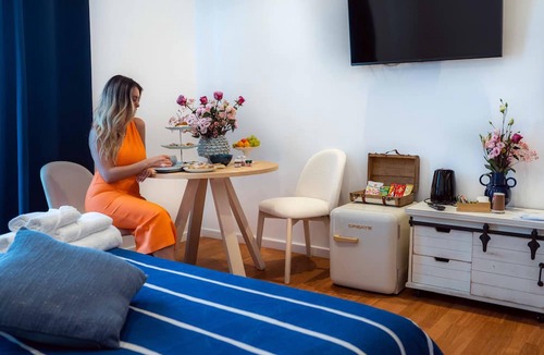 Vittorio Emanuele Bed & Breakfast | Mareluna Rooms