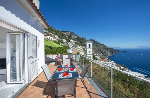Praiano Villa | Villa Ecuba - Villa for Groups in a Strategic Position
