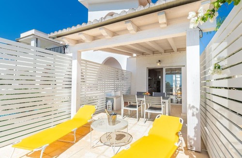 Caucana-finaiti-casuzze-finaiti Nord Apartment | Amarillis, beachfront flat