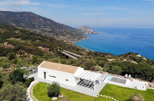 Sant'Ambrogio Villa | Villa Rita 6 in Cefal