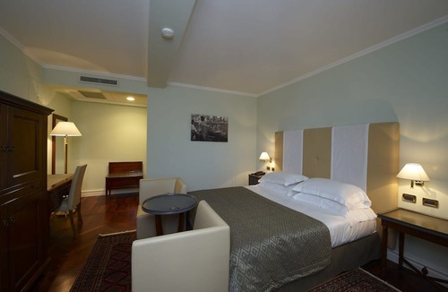 Centro Storico Hotel | Grand Hotel Piazza Borsa