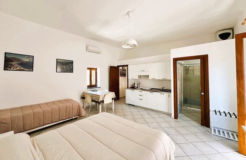 Lipari Historic Centre Bed & Breakfast | Malvasia 70