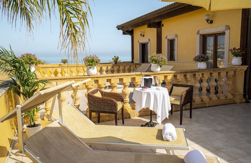 Porto Empedocle Hotel | Hotel Villa Romana