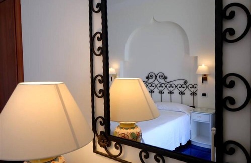 Amalfi Hotel | Hotel Aurora