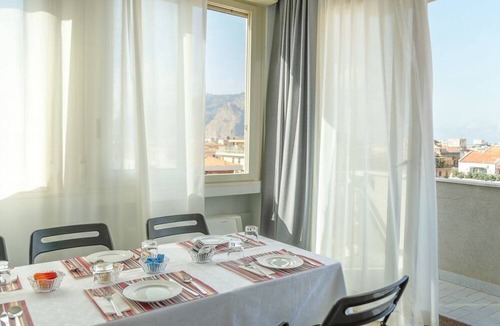Ruggero Settimo Bed & Breakfast | Attico 33 B&B