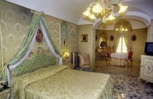 Sant'Antonio Abate Hotel | Grand Hotel La Sonrisa