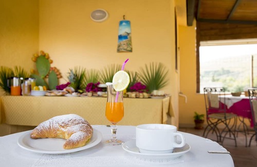 Castelluzzo Bed & Breakfast | Alba Marina Bed & Breakfast