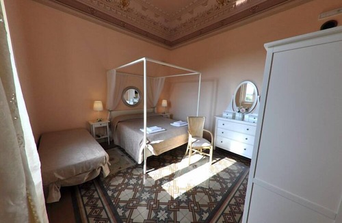 Scillichenti Bed & Breakfast | Palazzo Giovanni Bed and Breakfast