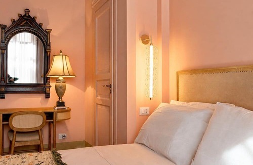Borgo-Sanzio House | Le Stanze di Monserrato