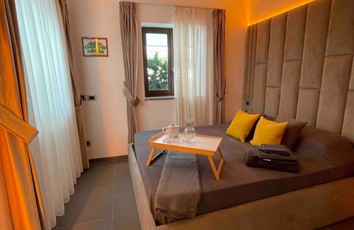 Monti Villa | Exclusive 2-Bed Villa 5 min to Colosseum
