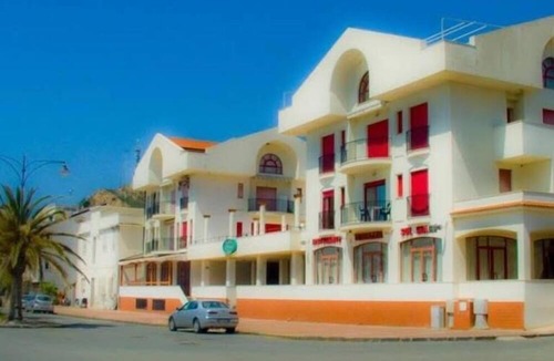 Brancaleone Marina Hotel | Hotel Lungomare 3 Stelle