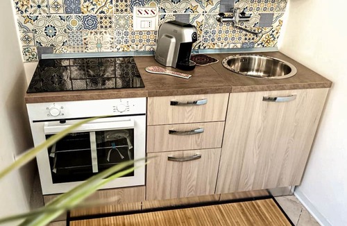 Cibali Apartment | Ideal for groups and families. Sleeps 8, cibali metro station and parking space