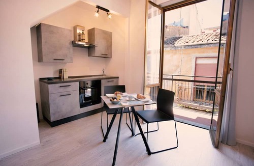 Monreale Apartment | Apartment in Monreale with 0 bedrooms sleeps 2