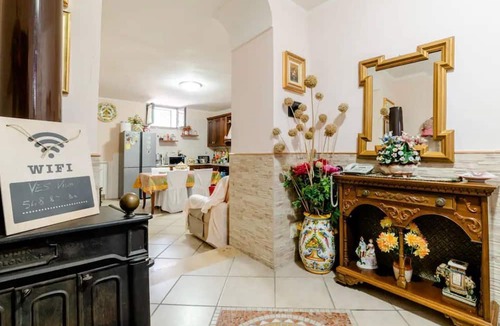 San Giorgio a Cremano House | Vesuvium garden b&b