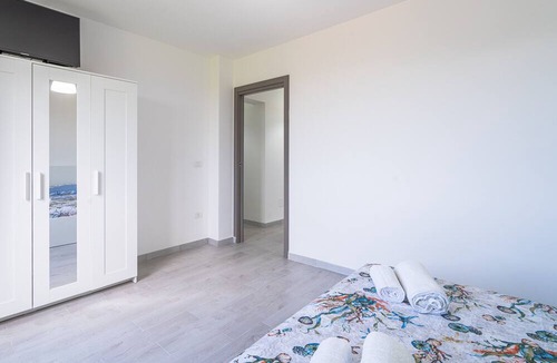 Granelli Apartment | Holiday Apartment "La Tonnara" with Sea View, Private Terrace & A/C