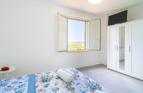Granelli Apartment | Holiday Apartment "La Tonnara" with Sea View, Private Terrace & A/C