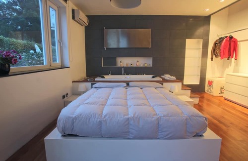 Syracuse House | design villa on the sea with a splendid view of the Gulf of Syracuse