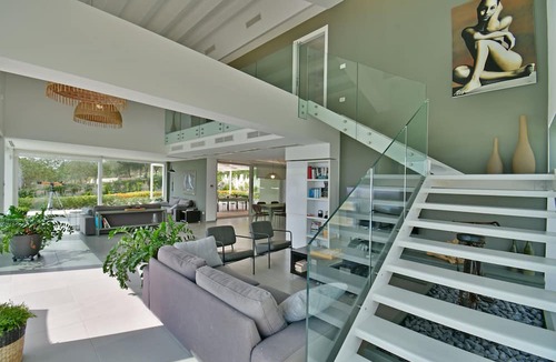 Ragusa Villa | BEACHSIDE, LUXURY APARTMENT