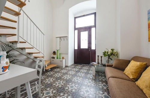 Catania City Centre Apartment | Pietranera Home